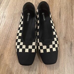 VIVAIA Margot 2.0 Square-Toe V-Cut Flats Womens Sz 41.5/10.5 Checkered Pattern